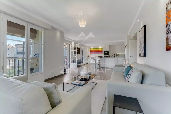 Appartement de luxe à vendre à Saint-Tropez, 2 450 000 €, Photo 2