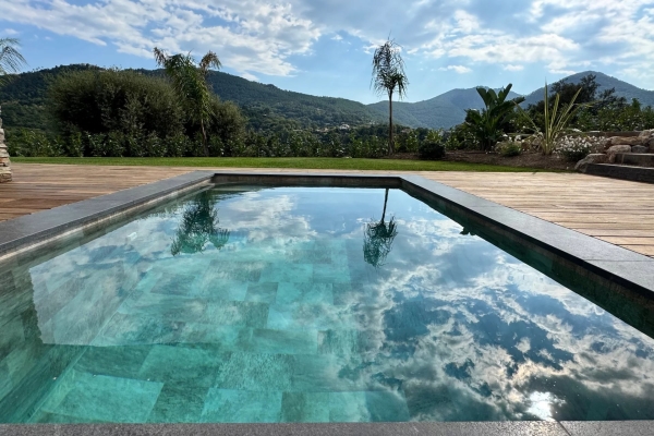 Maison de luxe à vendre à Les Adrets de l'Esterel, 1 080 000 €, Photo 3