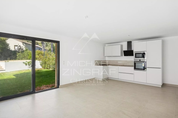 Appartement de luxe à vendre à Saint-Raphaël, 595 000 €, Photo 2