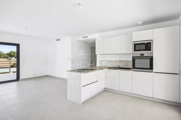 Luxury Apartment for sale in Saint-Raphaël, 736 000 €, Photo 6