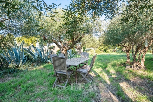 Maison de luxe à vendre à Boulbon, 740 000 €, Photo 7