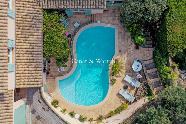 Maison de luxe à vendre à Saint-Raphaël, 849 000 €, Photo 3