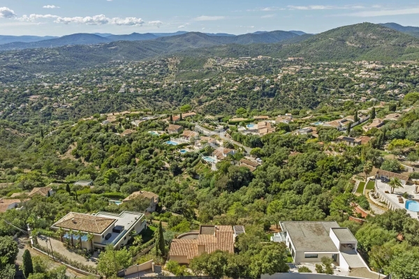Luxury House for sale in Les Issambres, 1 790 000 €, Photo 3