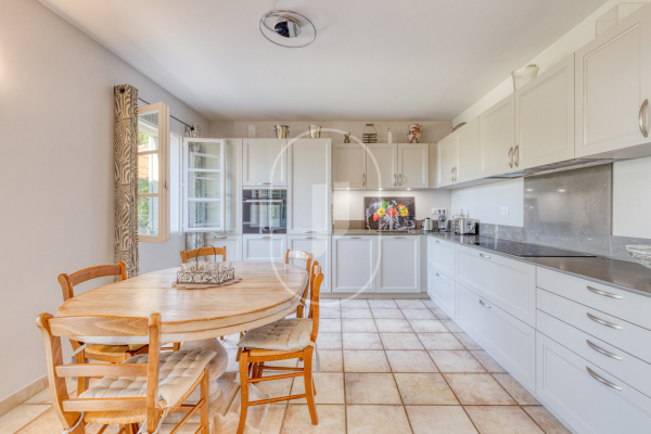 Maison de luxe à vendre à Cabrières-d'Avignon, 1 095 000 €, Photo 4