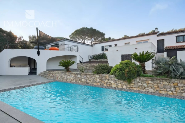 Maison de luxe à vendre à Bormes-les-Mimosas, 1 355 000 €, Photo 1