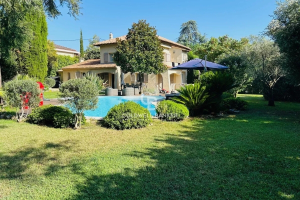 Maison de luxe à vendre à Mougins, 945 000 €, Photo 1