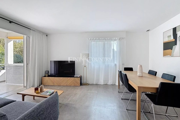 Luxury Apartment for sale in Cannes, 555 000 €, Photo 1