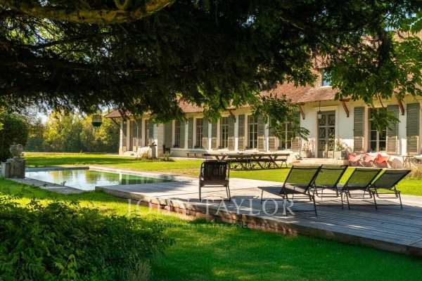 Luxury House for sale in Coulommiers, 4 850 000 €, Photo 4