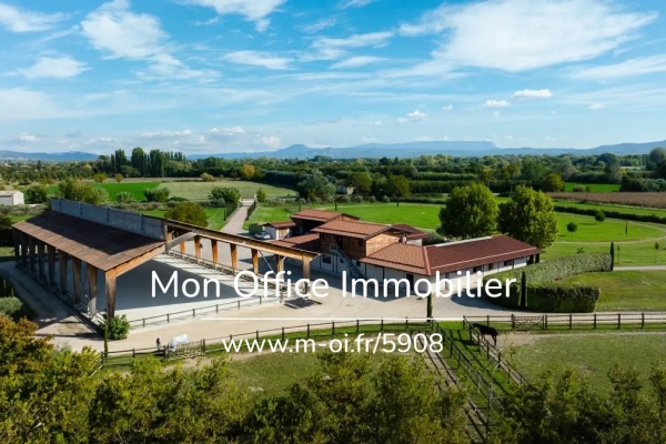 Maison de luxe à vendre à Villelaure, 2 599 000 €, Photo 1