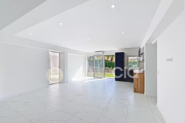 Luxury Apartment for sale in Valbonne, 415 000 €, Photo 2
