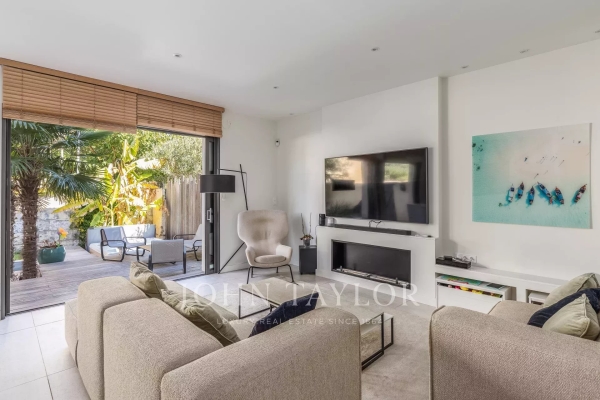 Maison de luxe à vendre à Bordeaux, 920 000 €, Photo 2