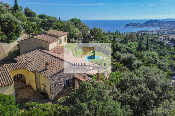 Maison de luxe à vendre à Cavalaire-sur-Mer, 2 100 000 €, Photo 1