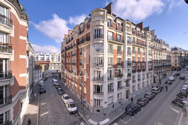 Appartement de luxe à vendre à Paris 18Ème, 580 000 €, Photo 3