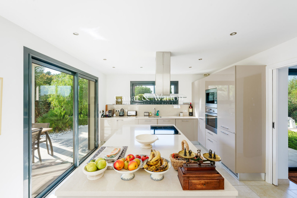 Maison de luxe à vendre à Saint-Raphaël, 1 580 000 €, Photo 4