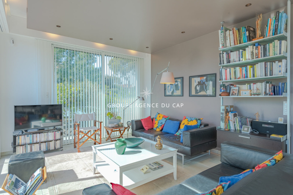 Luxury Apartment for sale in Saint-Raphaël, 1 070 000 €, Photo 4