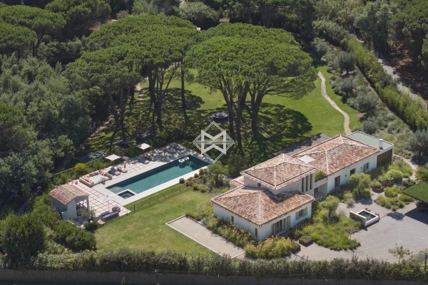 Maison de luxe à louer à Ramatuelle, 80 000 €, Photo 1