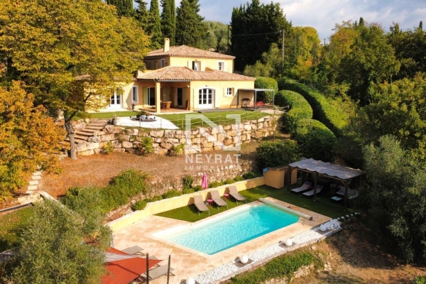 Maison de luxe à vendre à Montauroux, 850 000 €, Photo 1