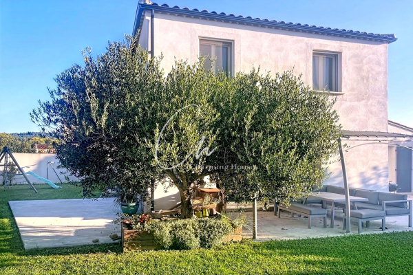 Maison de luxe à vendre à Paradou, 549 000 €, Photo 2