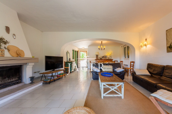 Luxury House for sale in Sainte-Maxime, 690 000 €, Photo 1