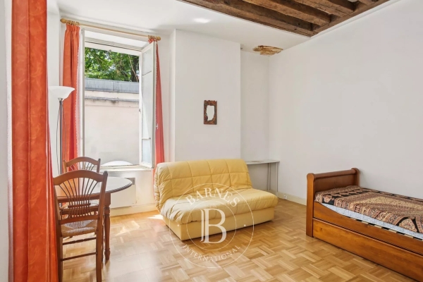 Luxury Apartment for sale in Paris 6Ème, 399 000 €, Photo 2