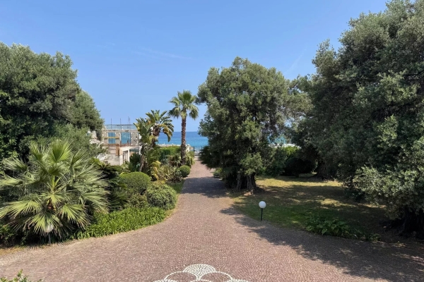 Luxury Apartment for sale in Roquebrune-Cap-Martin, 1 250 000 €, Photo 3
