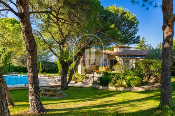 Maison de luxe à vendre à Plan-d'Orgon, 1 230 000 €, Photo 1