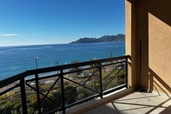 Appartement de luxe à vendre à Cannes la Bocca, 349 000 €, Photo 1