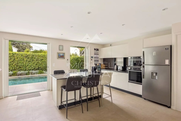 Maison de luxe à vendre à Antibes, 2 670 000 €, Photo 4