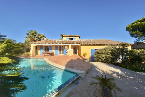 Luxury House for sale in Sainte-Maxime, 960 000 €, Photo 1