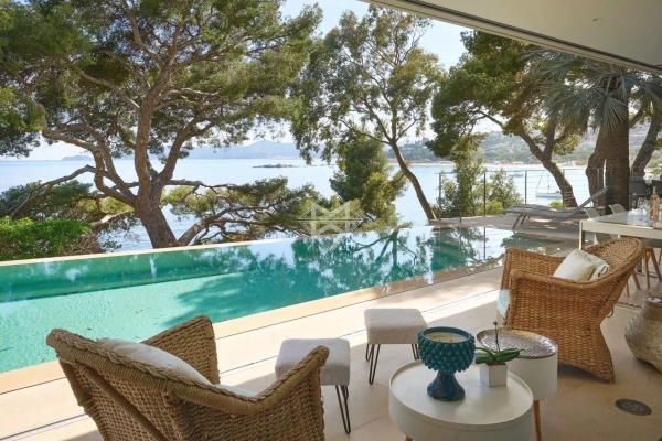 Maison de luxe à vendre à Le Lavandou, 6 240 000 €, Photo 3