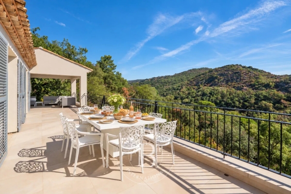 Luxury House for sale in Grimaud, 2 290 000 €, Photo 1