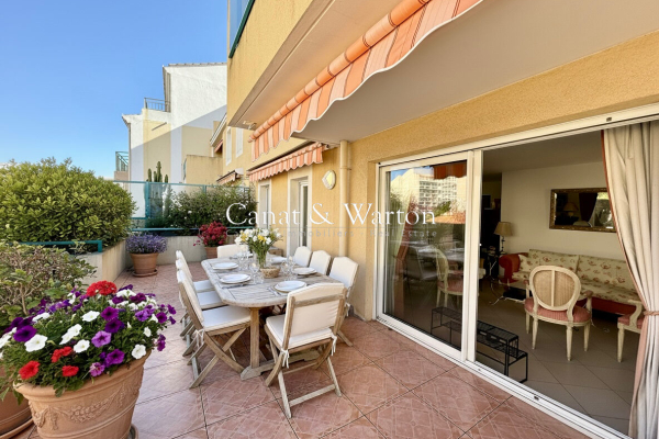 Appartement de luxe à vendre à Saint-Raphaël, 475 000 €, Photo 1