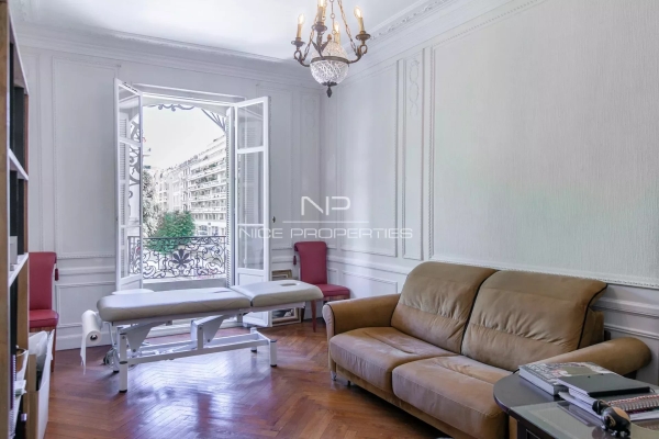 Luxury Apartment for sale in Nice, 990 000 €, Photo 2