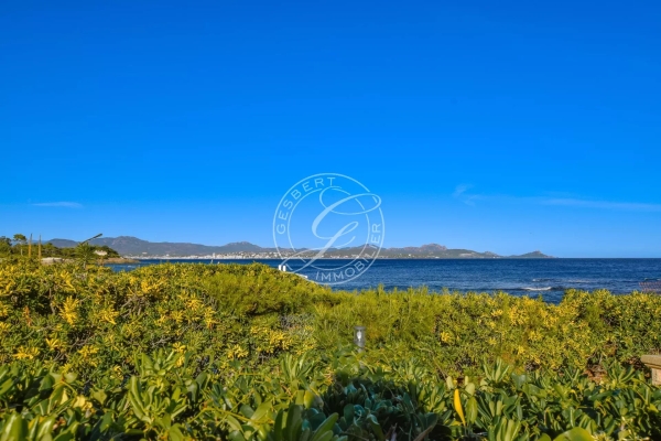 Maison de luxe à vendre à Saint-Aygulf, 650 000 €, Photo 2