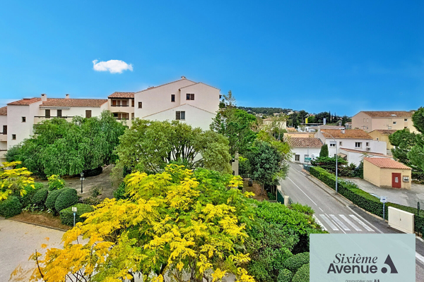 Appartement de luxe à vendre à Sanary-sur-Mer, 149 800 €, Photo 1