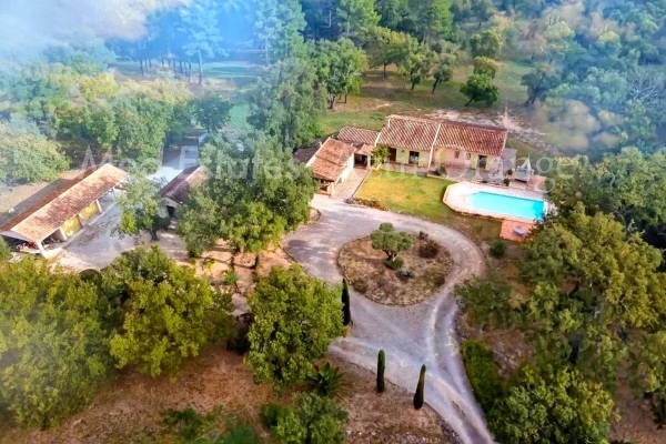 Maison de luxe à vendre à Le Plan-de-La-Tour, 1 000 000 €, Photo 1