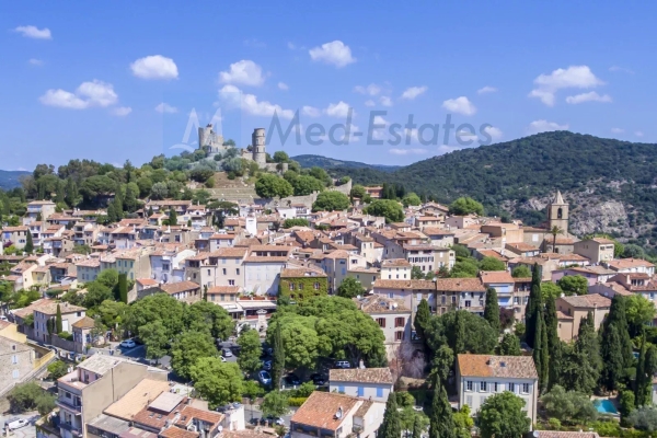 Luxury Apartment for sale in Grimaud, 1 099 000 €, Photo 1
