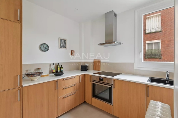 Appartement de luxe à vendre à Neuilly-sur-Seine, 585 000 €, Photo 2