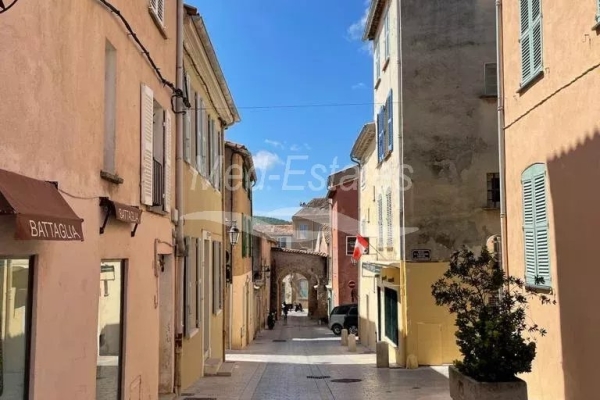 Luxury Apartment for sale in Saint-Tropez, 1 900 000 €, Photo 2
