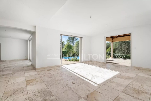 Luxury House for sale in Grasse, 1 090 000 €, Photo 6