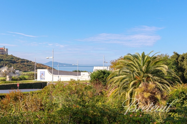 Maison de luxe à vendre à Biarritz, 1 400 000 €, Photo 1