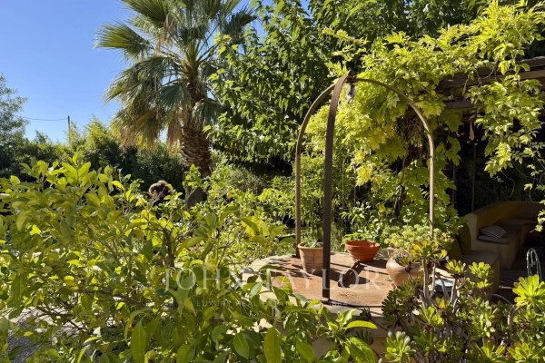 Maison de luxe à vendre à Saint-Cyr-sur-Mer, 1 850 000 €, Photo 3