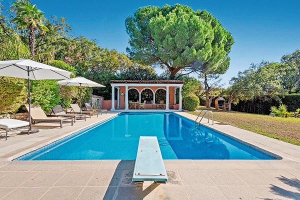 Luxury House for sale in Mougins, 2 190 000 €, Photo 1