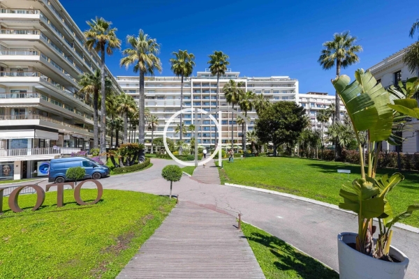 Luxury Apartment for sale in Cannes, 660 000 €, Photo 1