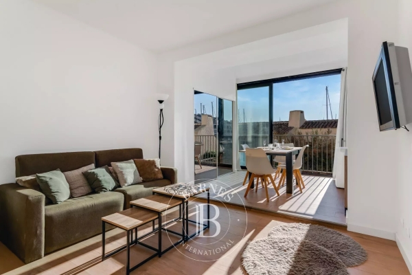 Luxury Apartment for sale in Cogolin, 287 000 €, Photo 1