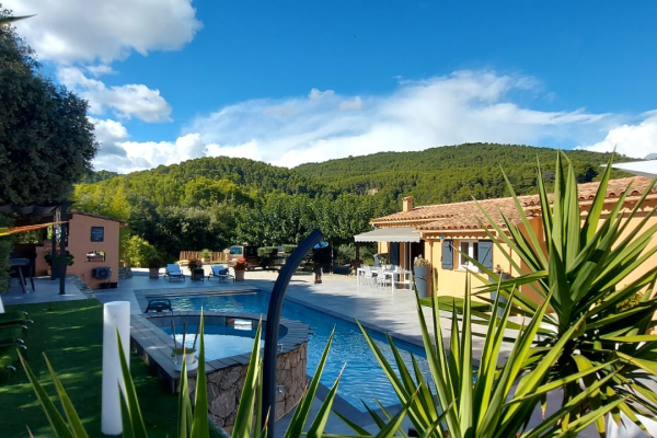 Maison de luxe à vendre à Figanières, 647 000 €, Photo 1