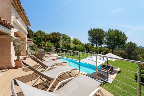 Maison de luxe à vendre à Biot, 1 990 000 €, Photo 2