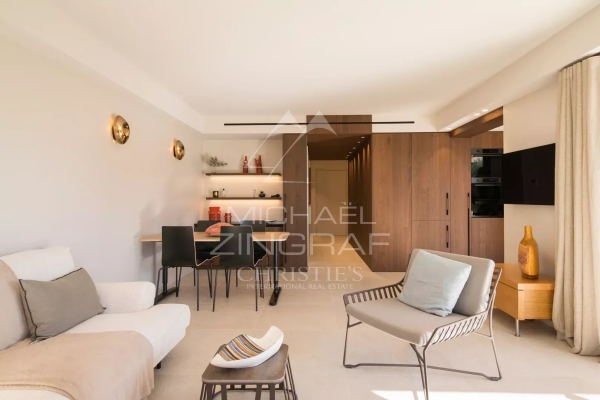 Luxury Apartment for sale in Antibes, 670 000 €, Photo 2