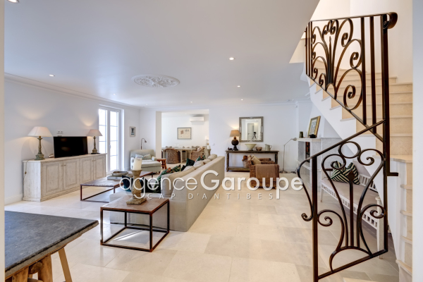Maison de luxe à vendre à Cap d'Antibes, 3 395 000 €, Photo 3