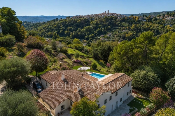 Luxury House for sale in Saint-Paul-de-Vence, 4 150 000 €, Photo 2